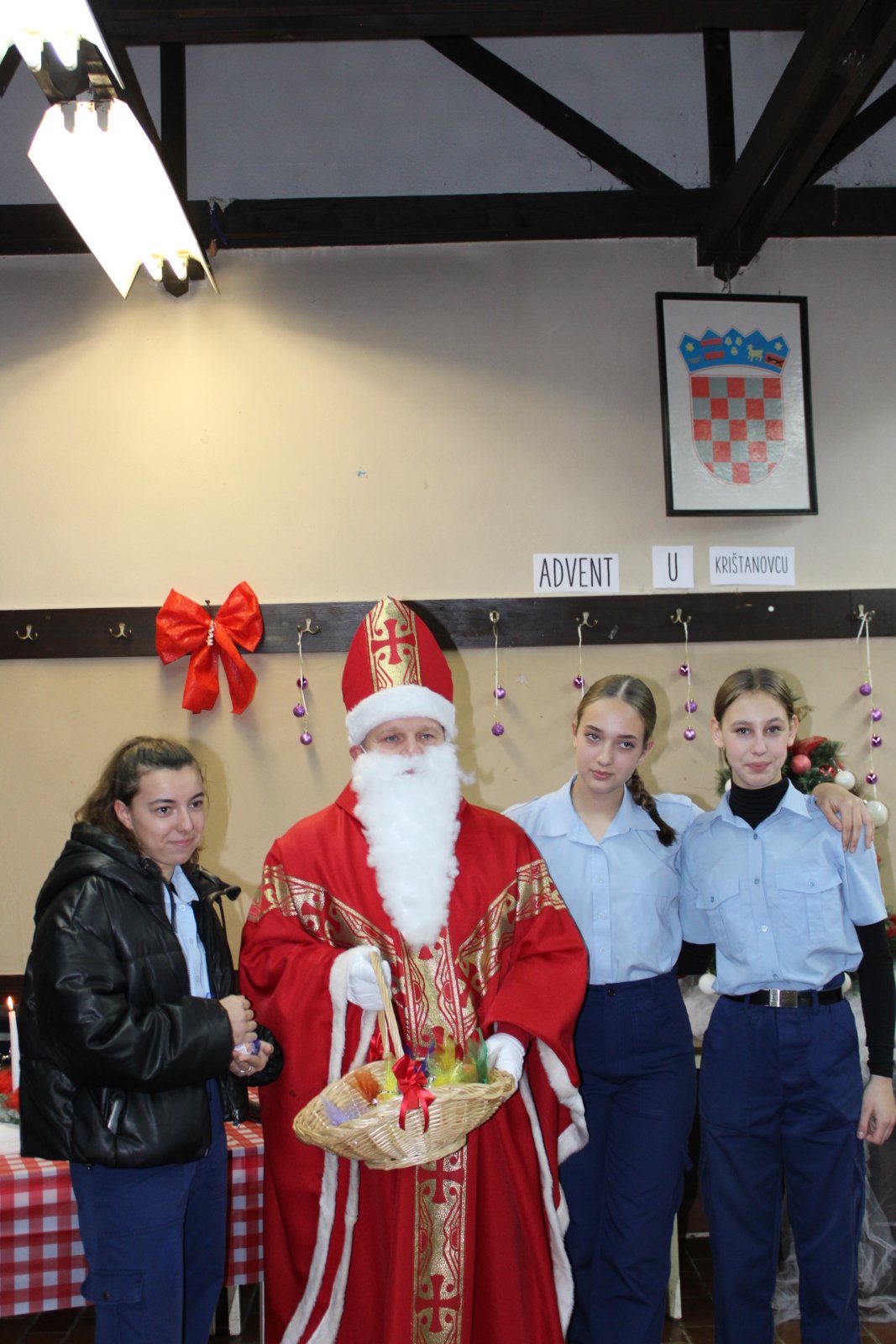 Advent u Krištanovcu – gradonačelnica Ljerka Cividini upalila drugu adventsku svijeću