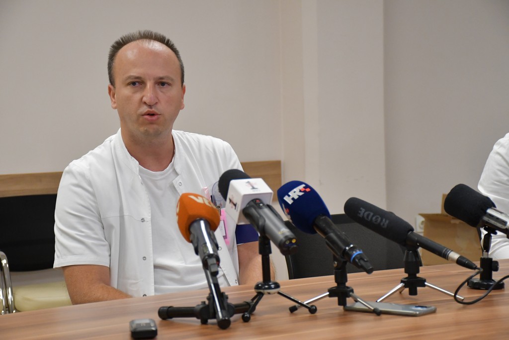 VRIJEDNA DONACIJA Županijska liga protiv raka donirala bolnici igle za core biopsiju VRIJEDNA DONACIJA Županijska liga protiv raka donirala bolnici igle za core biopsiju