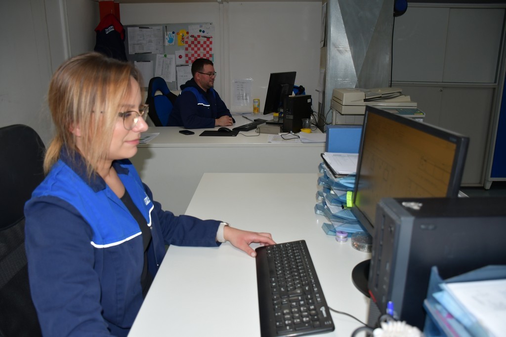 Maja Petek (25) iz Nedelišća koja već treću godinu gradi svoju karijeru u čakovečkoj tvrtki Primabiro Maja Petek (25) iz Nedelišća koja već treću godinu gradi svoju karijeru u čakovečkoj tvrtki Primabiro