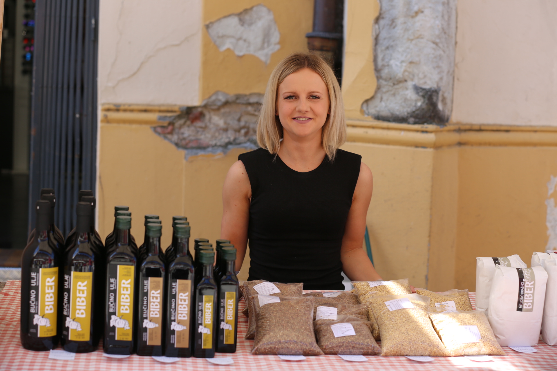 Festival cvijeća, jagoda i tradicije