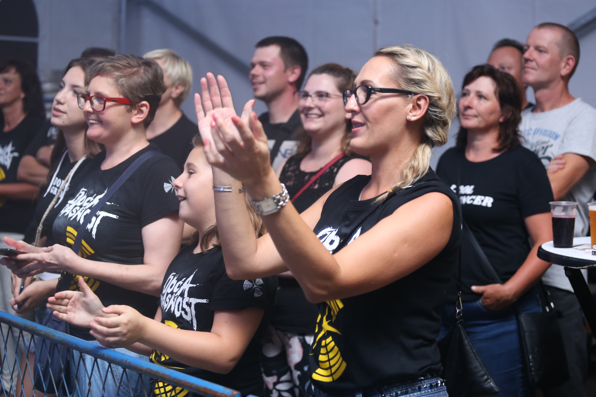 LJETO UZ MURU Pero Galić i Opća opasnost svojim hitovima oduševili publiku u Murskom Središću LJETO UZ MURU Pero Galić i Opća opasnost svojim hitovima oduševili publiku u Murskom Središću