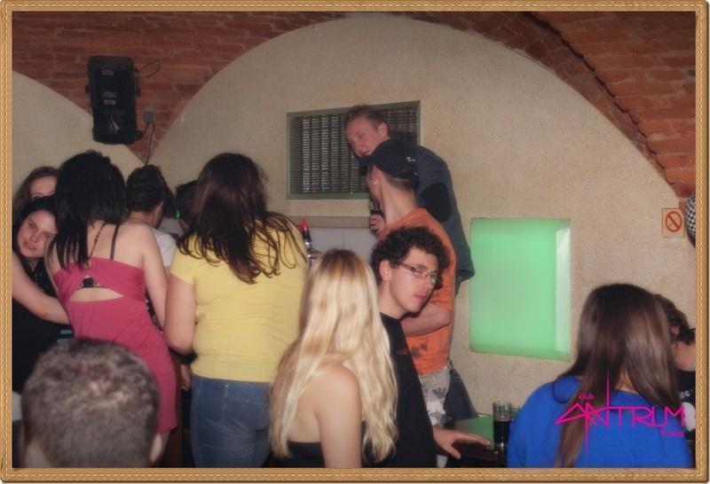 slika0040 Antrum (Subota, 6.4.2013 – Euro party)