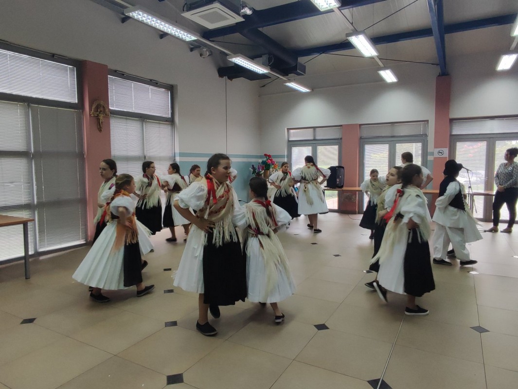 Majčin dan u Podbrestu