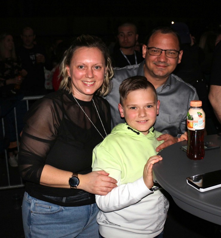 Neda Ukraden i grupa Vigor