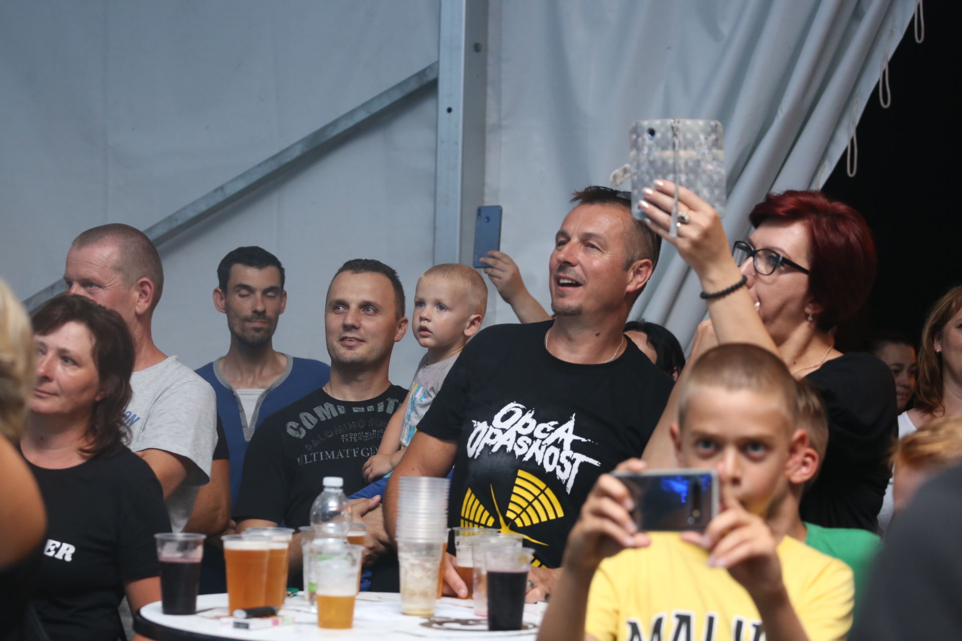 LJETO UZ MURU Pero Galić i Opća opasnost svojim hitovima oduševili publiku u Murskom Središću LJETO UZ MURU Pero Galić i Opća opasnost svojim hitovima oduševili publiku u Murskom Središću