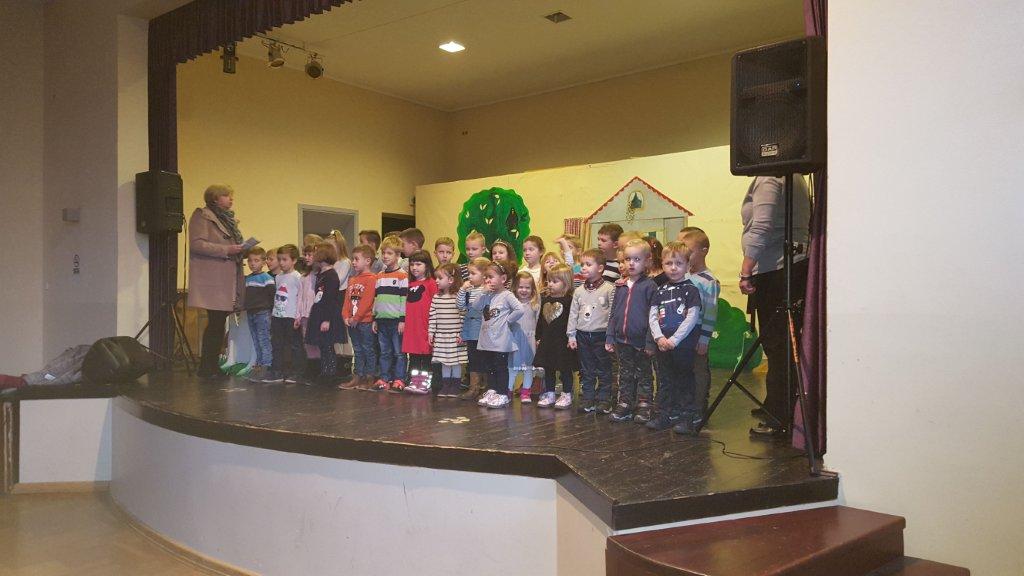 Zapaljena prva adventska svijeća u Svetoj Mariji