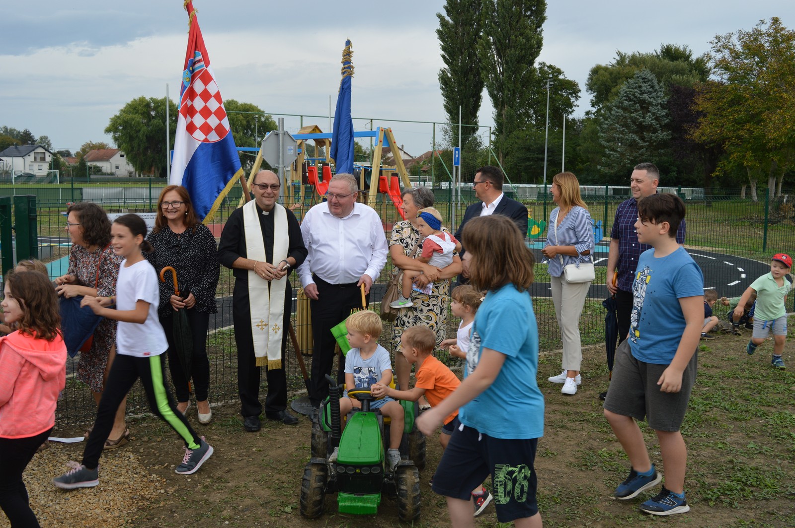Veselje na licima najmlađih: U Draškovcu otvoreno dječje igralište Zelenišće