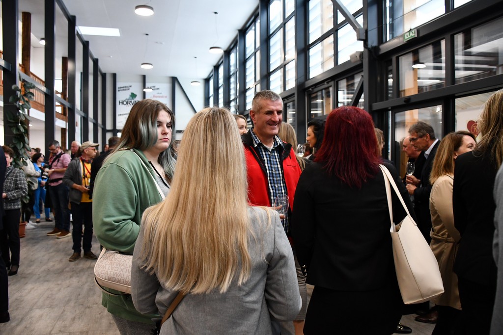 Urbanovo, otvorenje Urbanovo, otvorenje