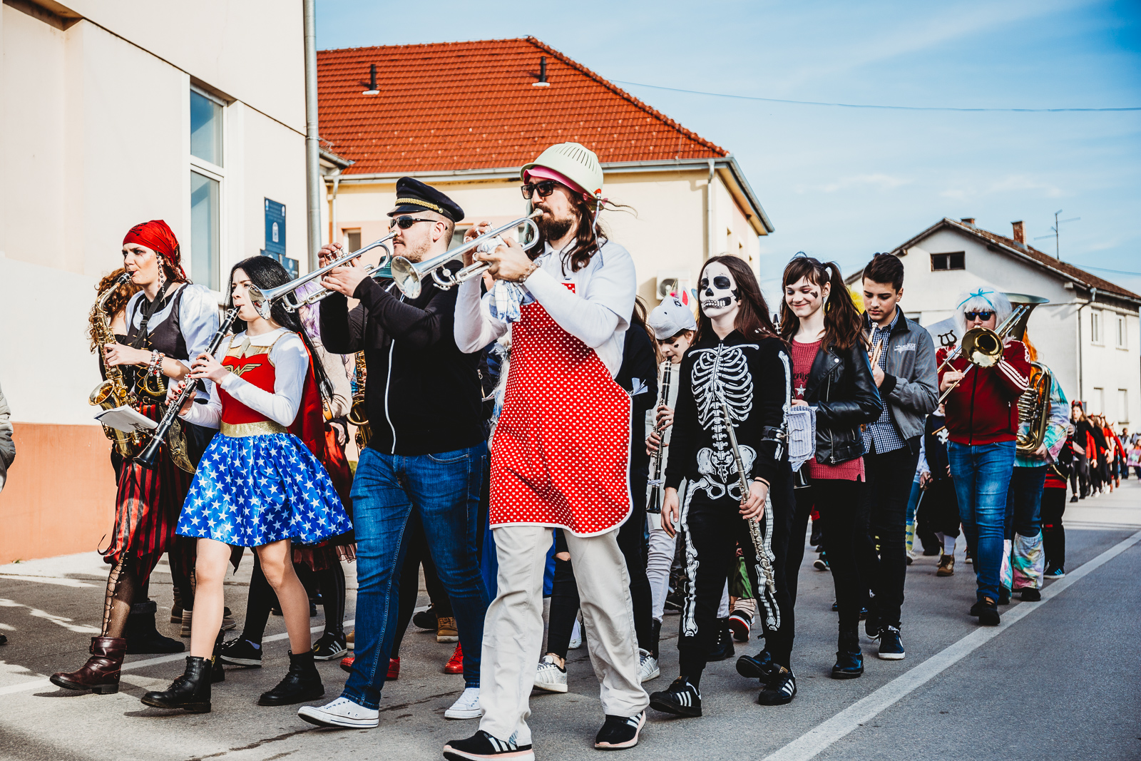 Gorički svati – fašnička povorka s kreativnim maskama prošetala Goričanom