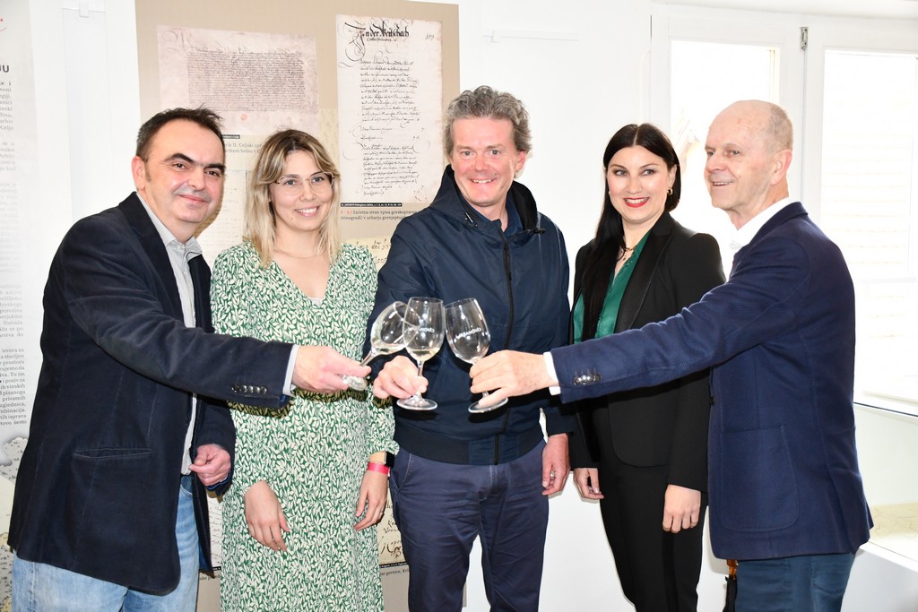 Urbanovo, otvorenje Urbanovo, otvorenje