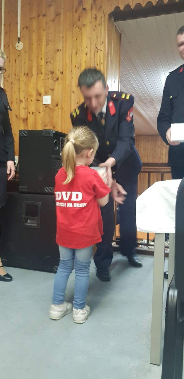 DVD NOVO SELO Održana izvještajna skupština: Spomenicu za 50 godina rada primio Nikola Đorđević DVD NOVO SELO Održana izvještajna skupština: Spomenicu za 50 godina rada primio Nikola Đorđević