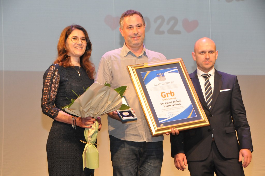 Svečano uz Dan grada: Zaslužnim Čakovčanima i Čakovčankama uručena javna priznanja