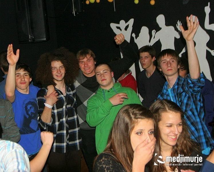 slika0023 Arcus (Subota, 14.4.2012) slika0023 Arcus (Subota, 14.4.2012)