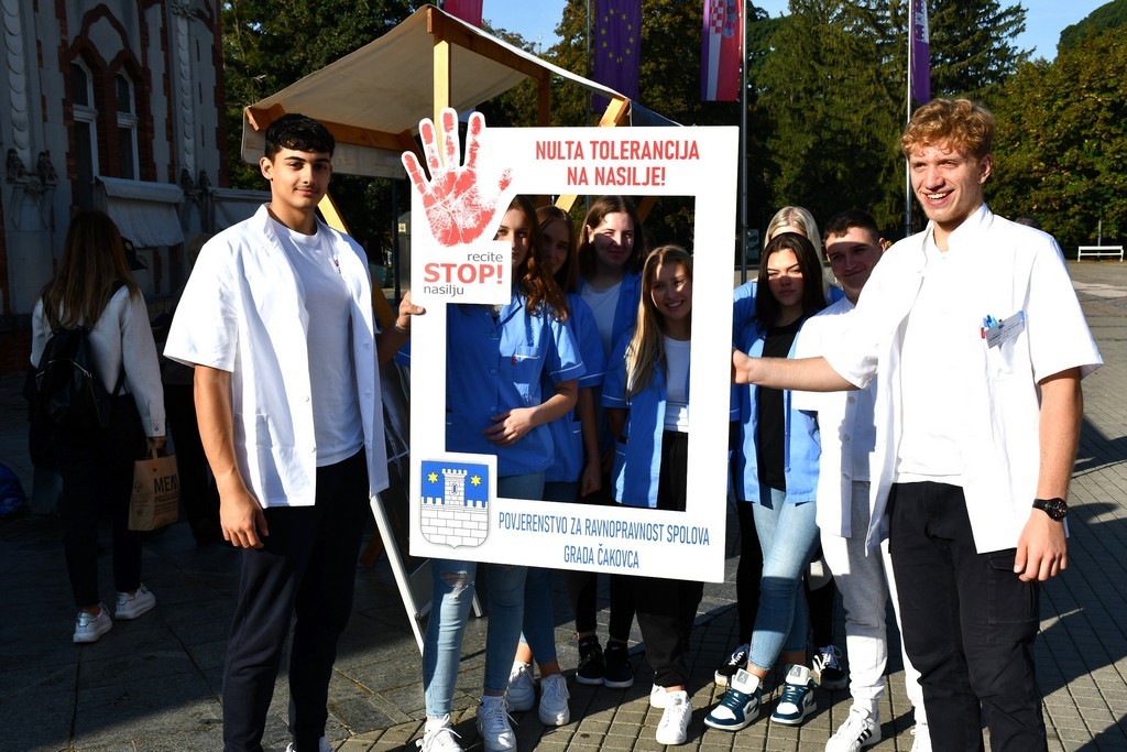 RECI ‘NE NASILJU’ Obilježen Nacionalni dan borbe protiv nasilja nad ženama