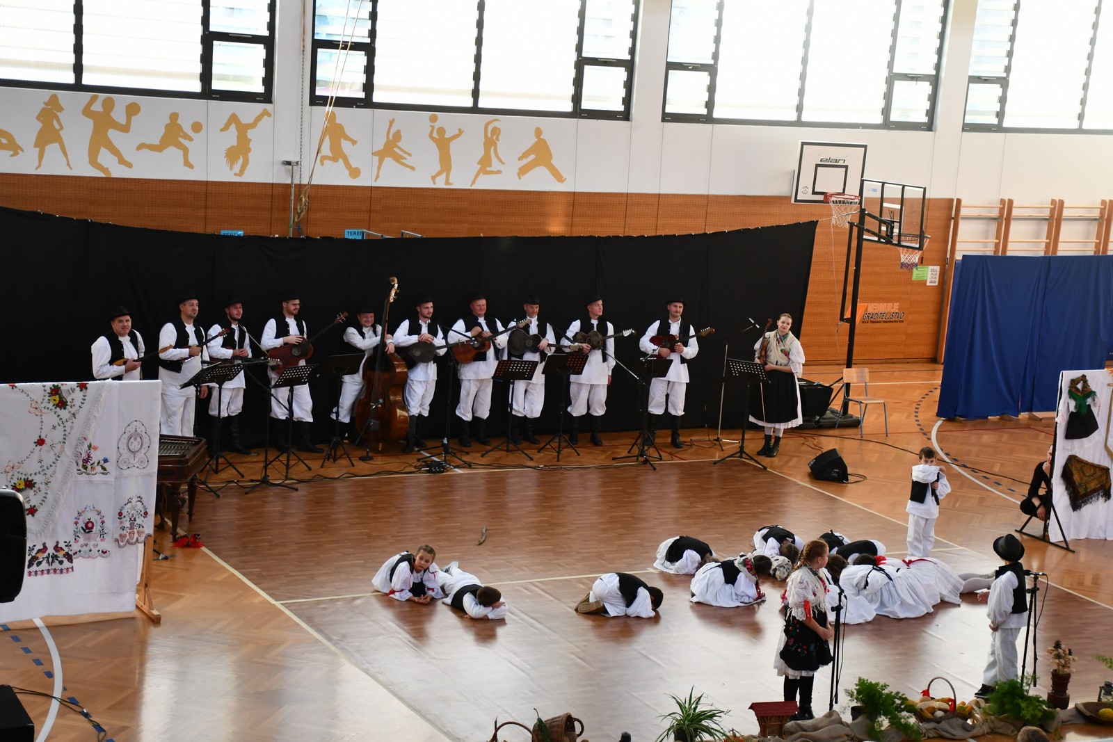 ČUVARI TRADICIJE Godišnja priredba KUD-a Belica