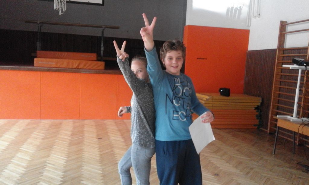 20161116093610985441