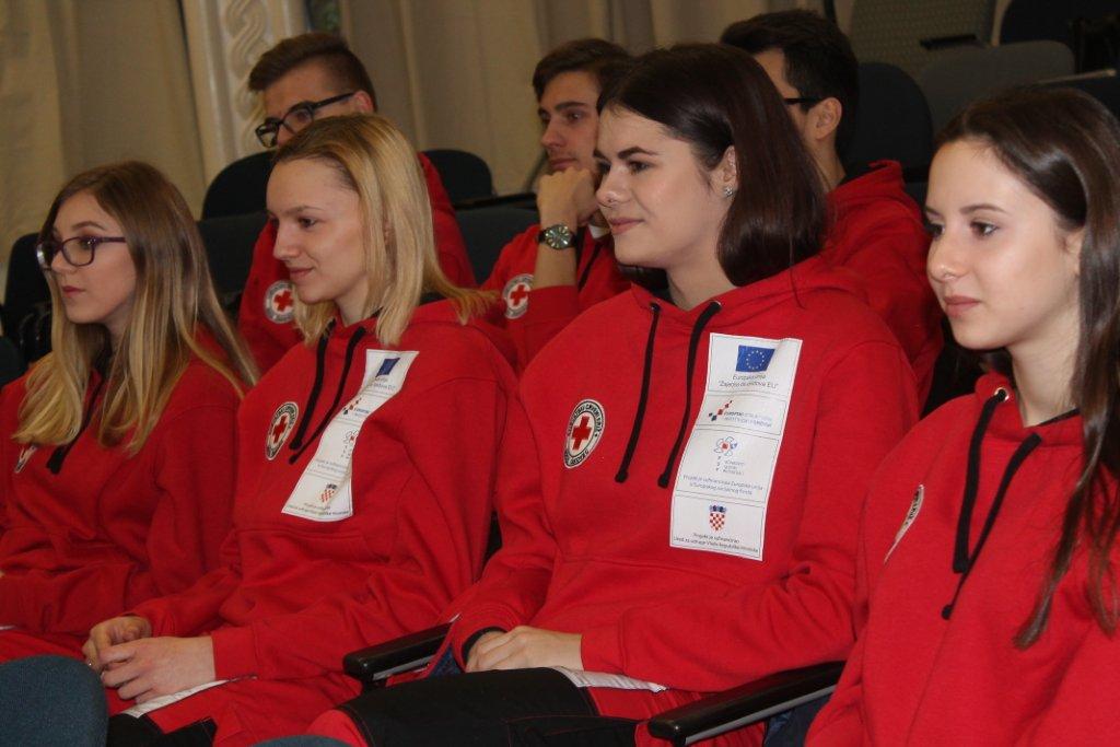 Crveni križ Čakovec: Dvadeset mladih osposobljeno za nedaće