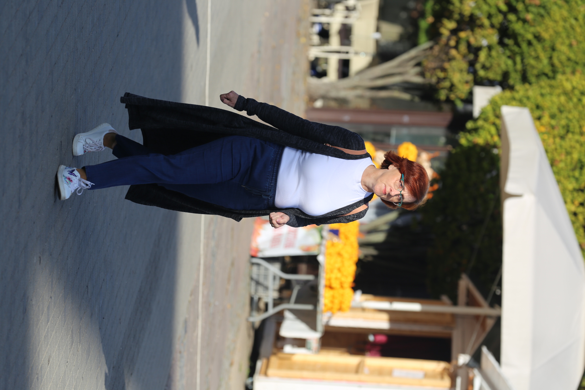 KLIKOM PO ČAKOVCU Prva sunčana subota u listopadu izmamila vesele šetače u centar grada