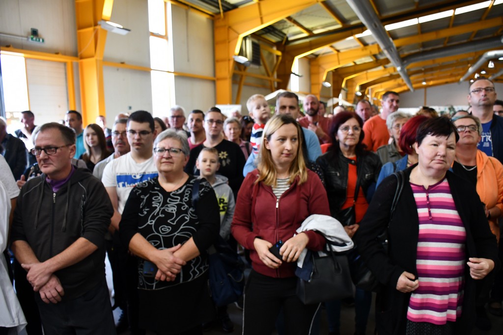 PROSLAVA JESENI Brojni zaljubljenici u kulturnu baštinu i tradiciju našega kraja okupili se na Danima zahvalnosti za plodove zemlje PROSLAVA JESENI Brojni zaljubljenici u kulturnu baštinu i tradiciju našega kraja okupili se na Danima zahvalnosti za plodove zemlje