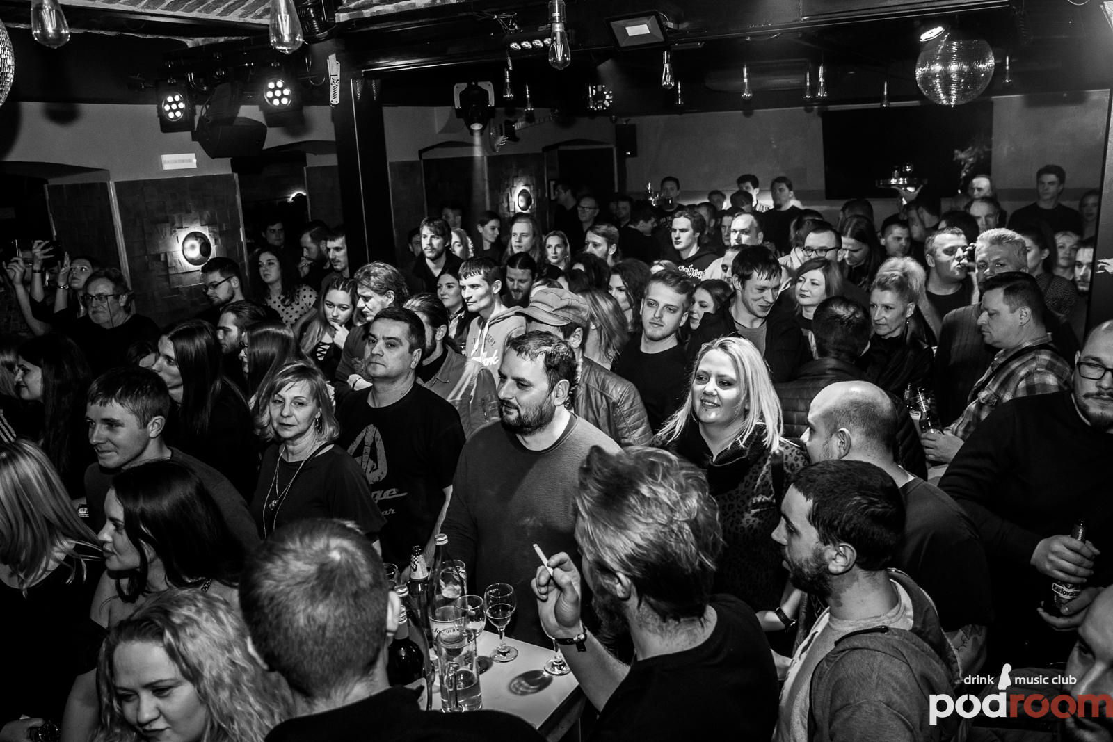 Crno Perje u Podroomu