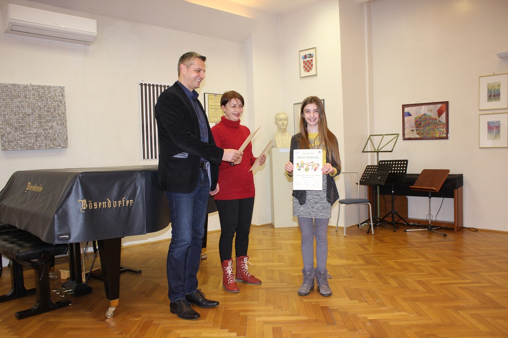 Gradski dužnosnici obišli radionice i kampove