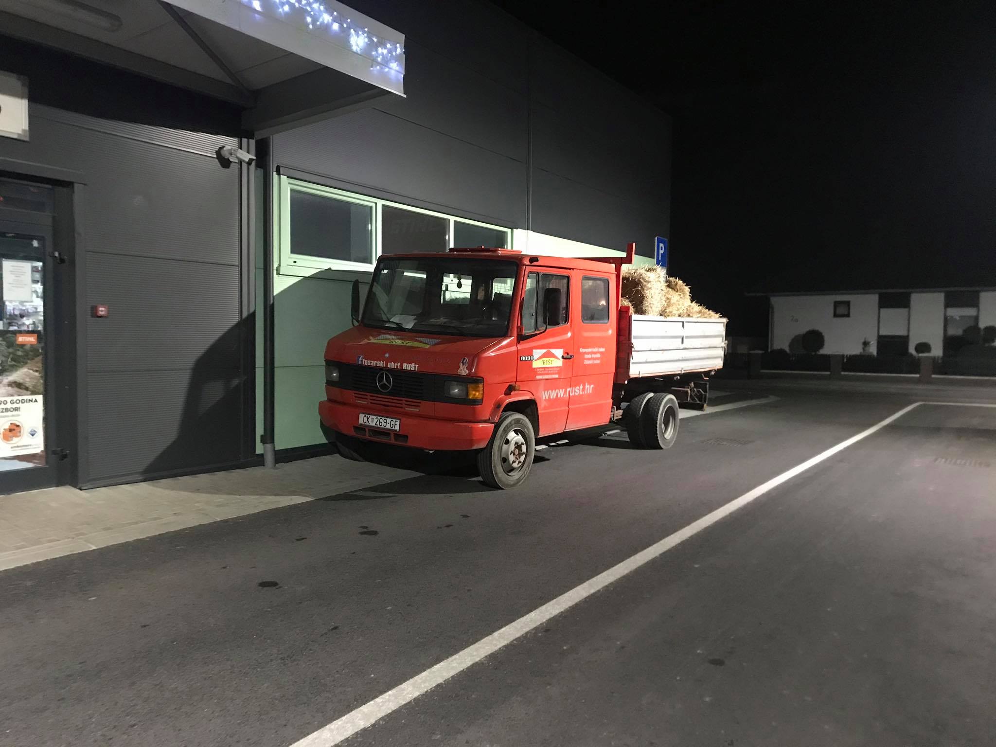 VIDEO I FOTO Potepanje u Savskoj Vesi: Zaručili su se Ksenija i Josip!