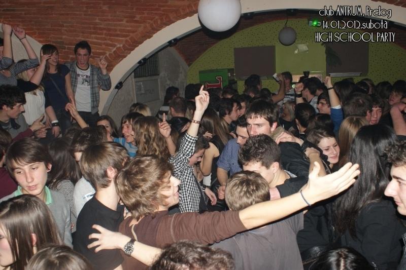 slika0045 Antrum (Subota, 14.1.2012) slika0045 Antrum (Subota, 14.1.2012)