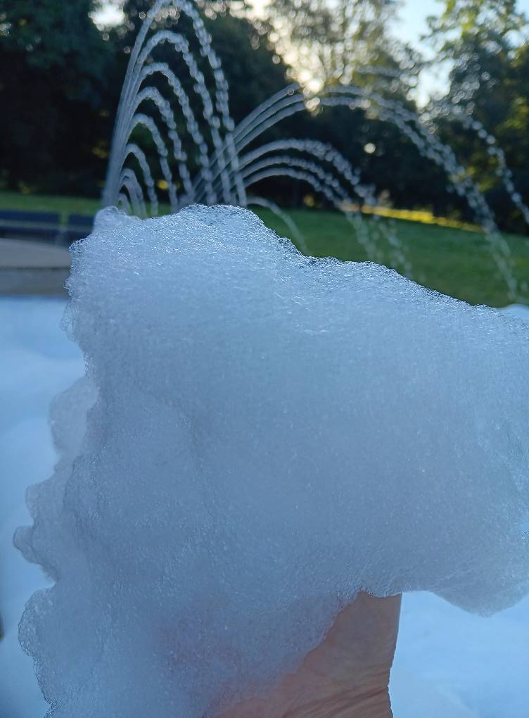 PJENA PARTI Netko je ove noći u čakovečkom parku izlio ‘Jar’ u fontanu