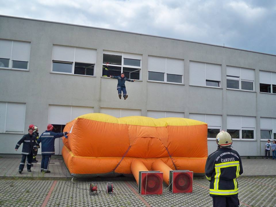 1555562830107497079918897144226