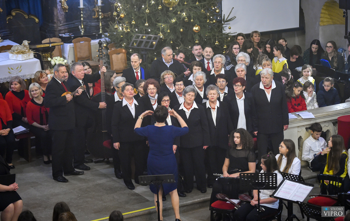 Održan tradicionalni božićni koncert svih zborova s područja Grada Preloga