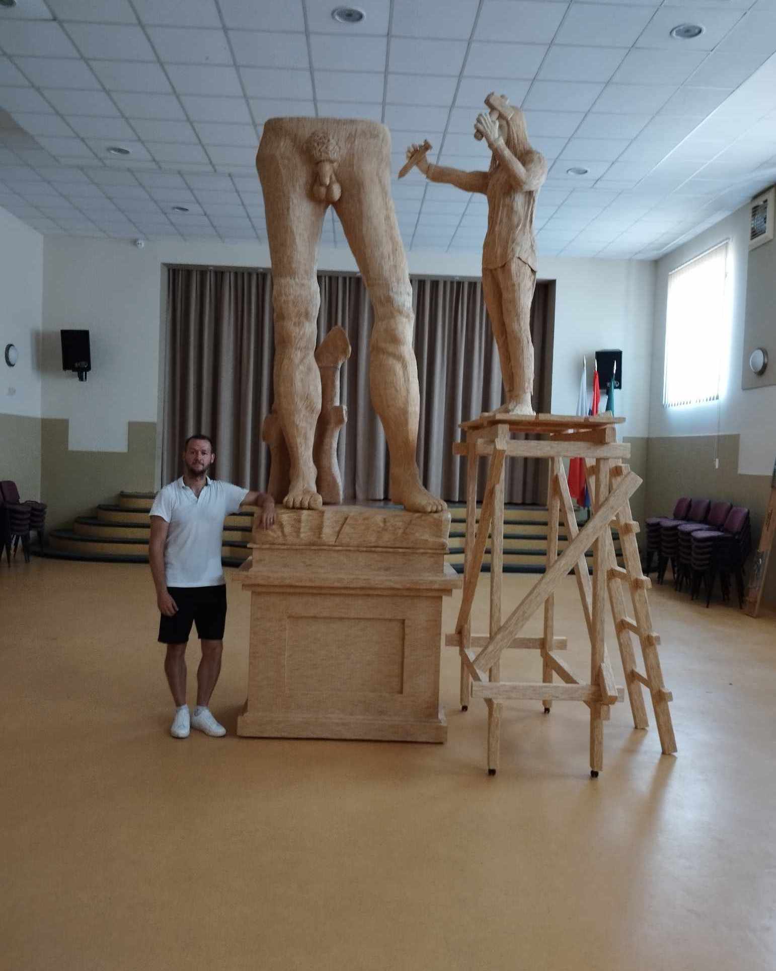 FOTO Već 5 godina radi na skulpturi Michelangela koja ima preko 380 tisuća šibica i još nije dovršena! FOTO Već 5 godina radi na skulpturi Michelangela koja ima preko 380 tisuća šibica i još nije dovršena!