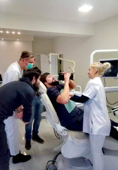 FOTO Čakovčanin Igor Baksa snimao video spot kojim se promovira oralna higijena