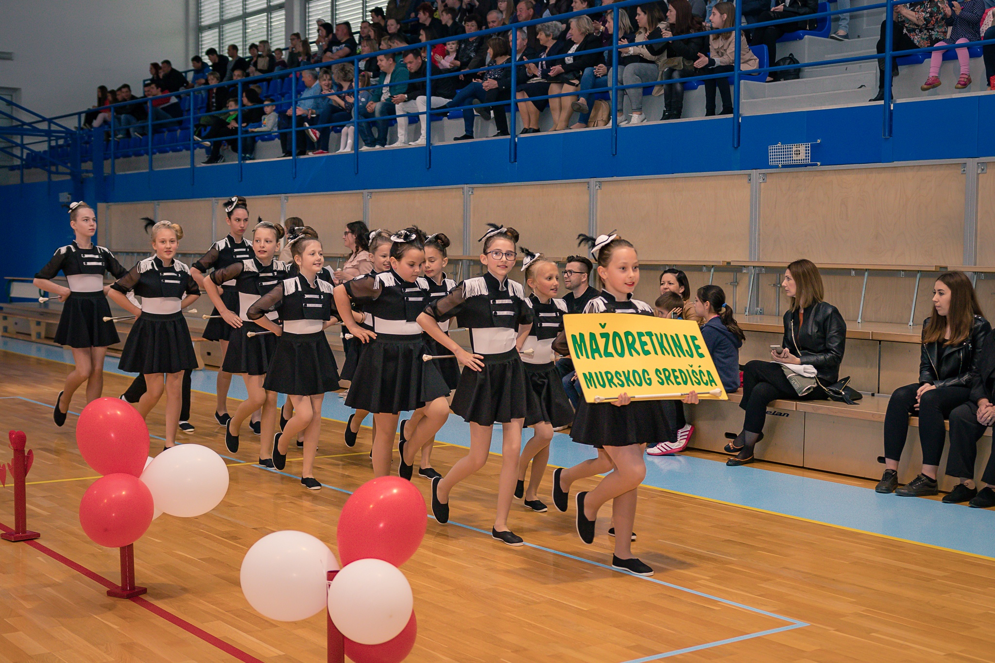 Mažoret show u Kotoribi