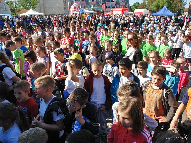 347715075dsc05436828156