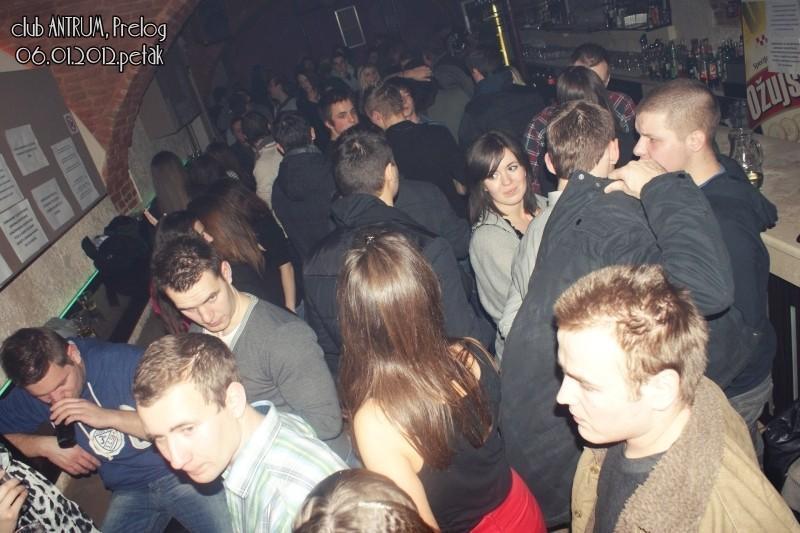 slika0016 Antrum (Petak, 6.1.2012) slika0016 Antrum (Petak, 6.1.2012)