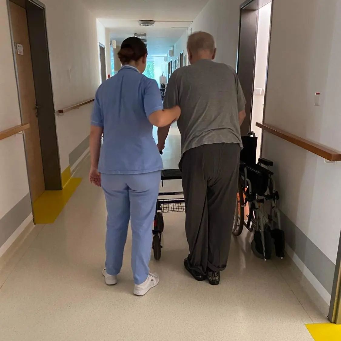 SREDNJA ŠKOLA ČAKOVEC Učenice na tromjesečnoj praksi u inozemstvu