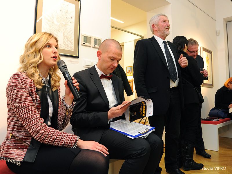 331814163dsc8682982552