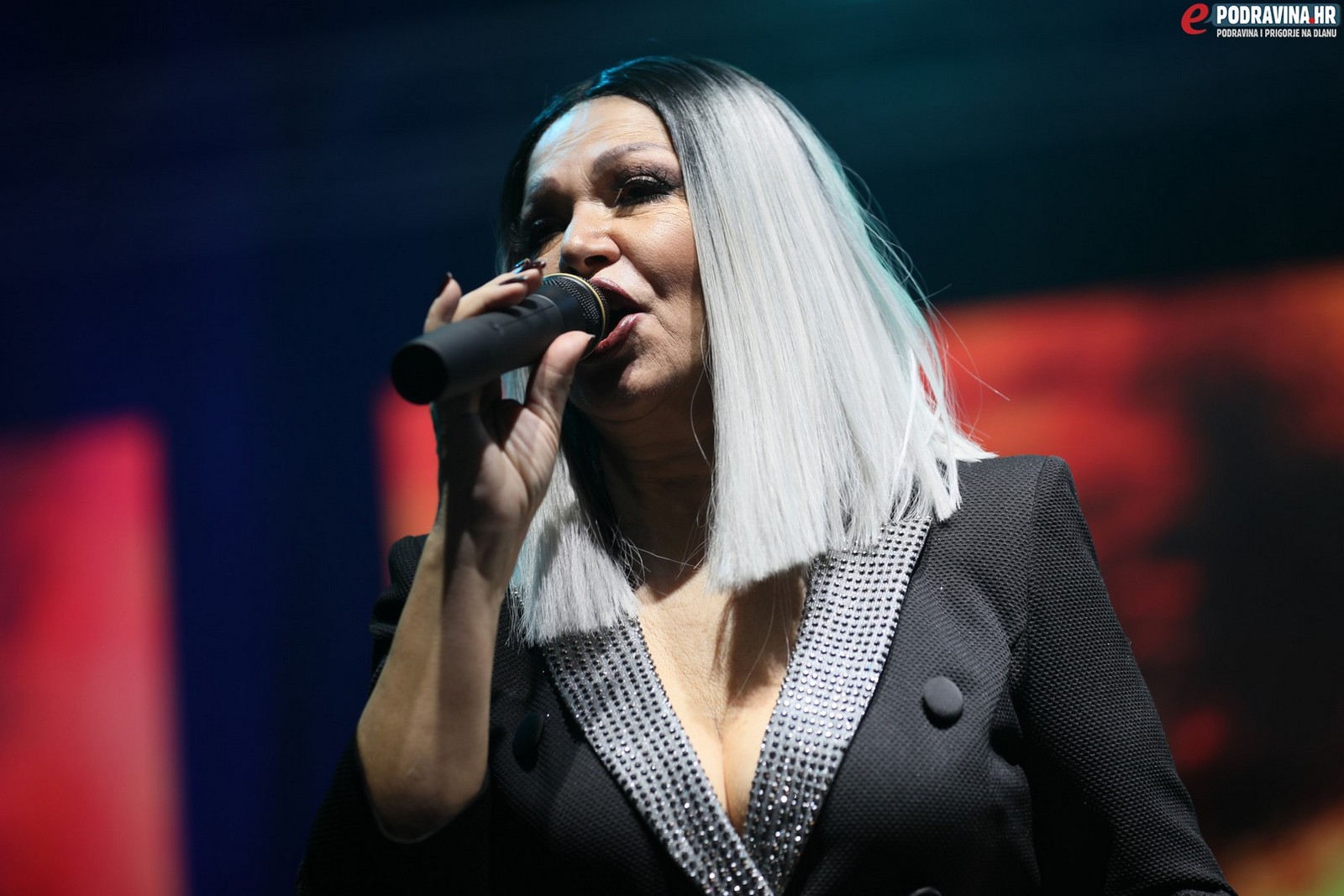 SPEKTAKL U KOPRIVNICI Neda Ukraden uz Vigor priredila nezaboravnu večer