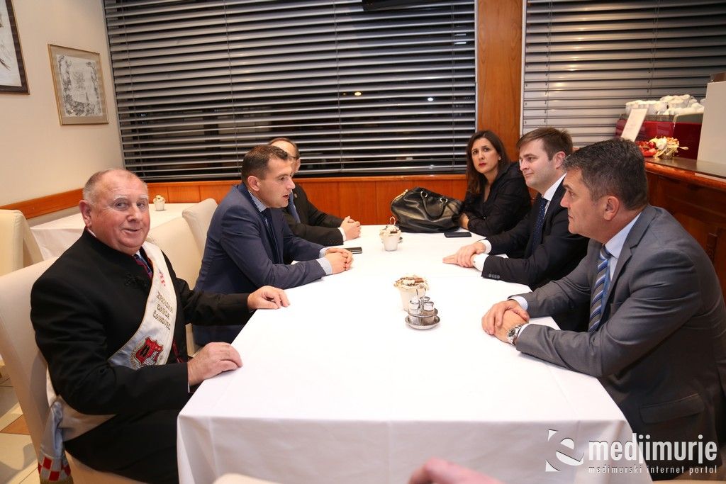 pravazena00118543387