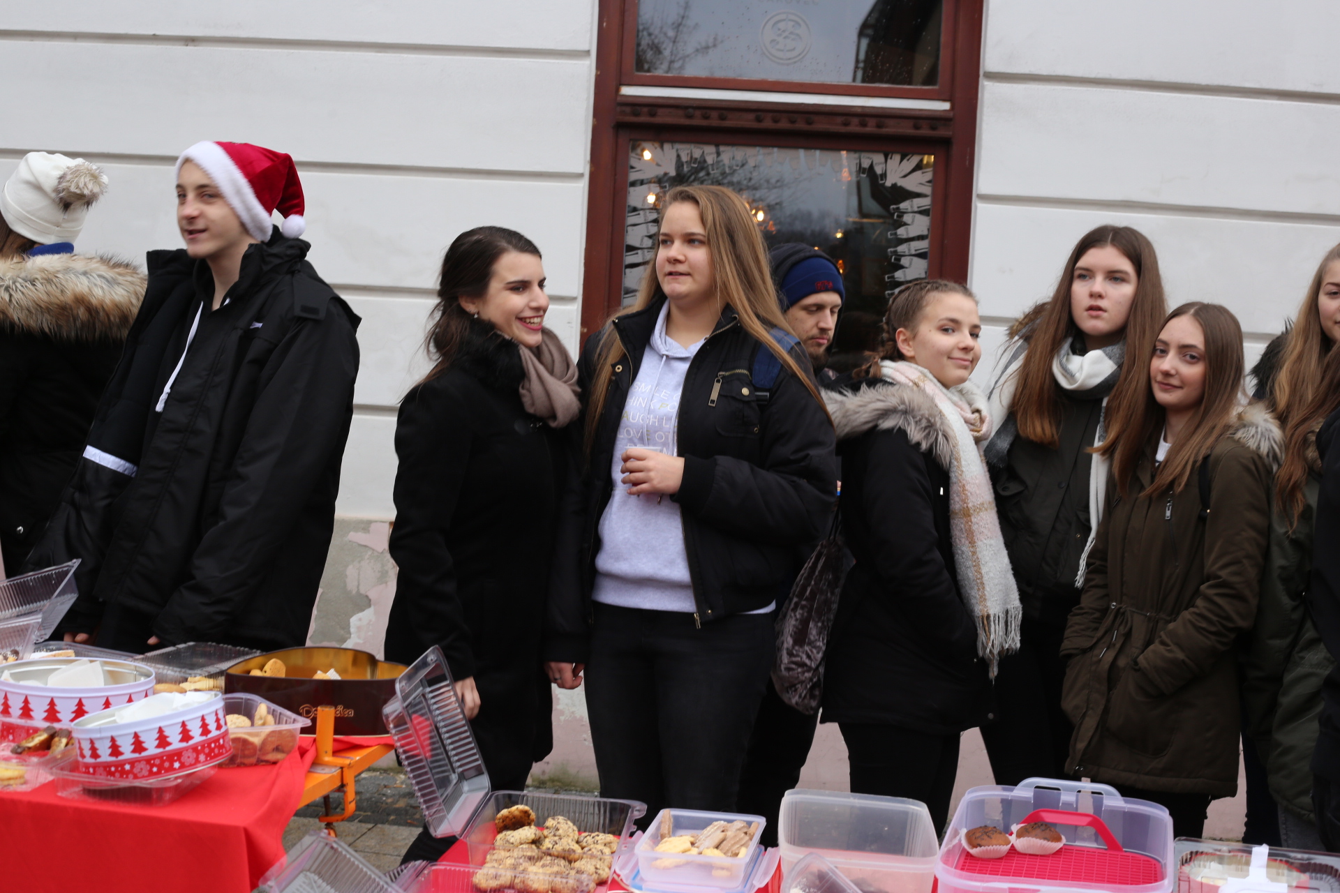 Pjesma i delicije budućih hotelijera u središtu Čakovca