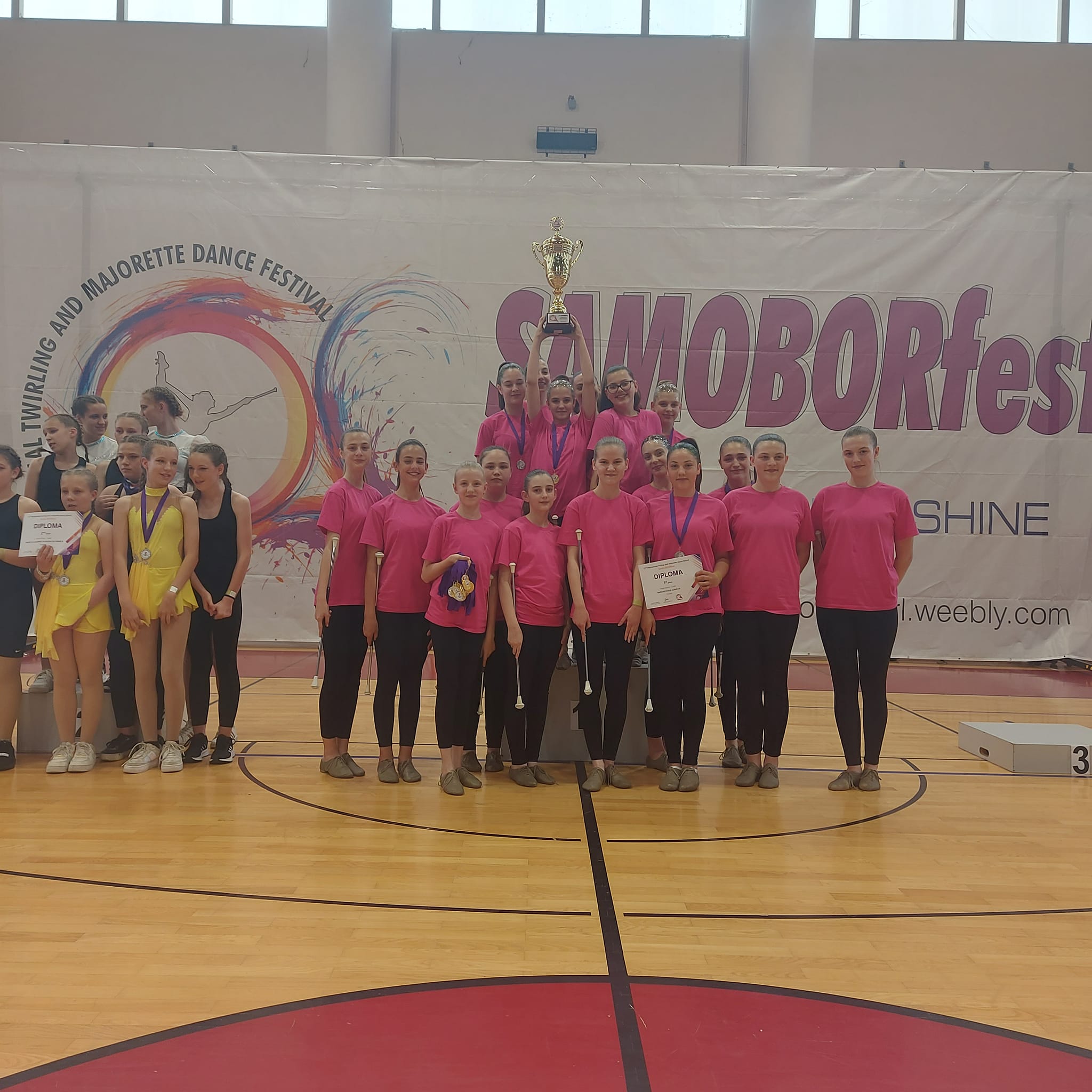 GORIČAN Mažoretkinje na Samoborfestu osvojile 3 zlata, srebro i pehar za najbolju koreografiju