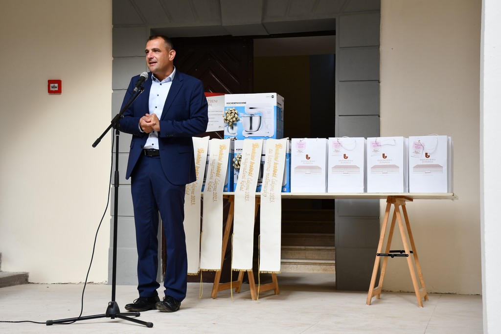 ‘BAKINI KOLAČI’ Najbolji kolač s jabukama pripremila je Natalija Munđar iz Križovca