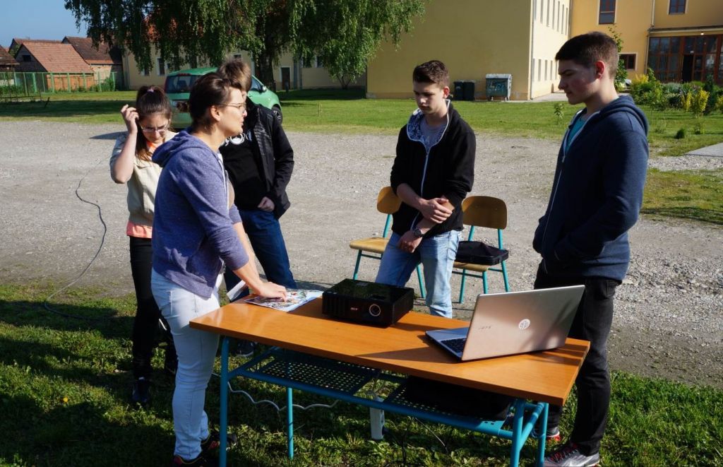 349715212dsc02960optimized81945