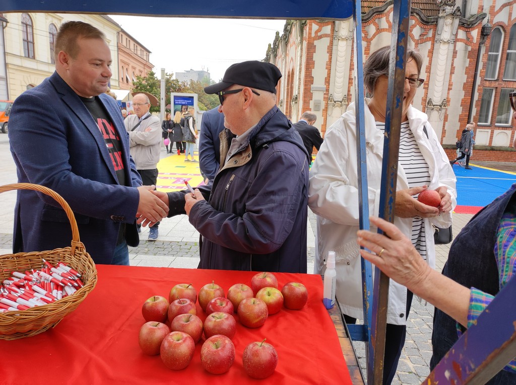 FORUM SENIORA SDP-A Osobe treće životne dobi ne smiju biti marginalizirane, izolirane i zaboravljene!