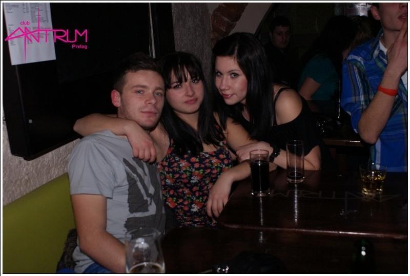 slika0064 Antrum (Subota, 5.1.2013.) slika0064 Antrum (Subota, 5.1.2013.)
