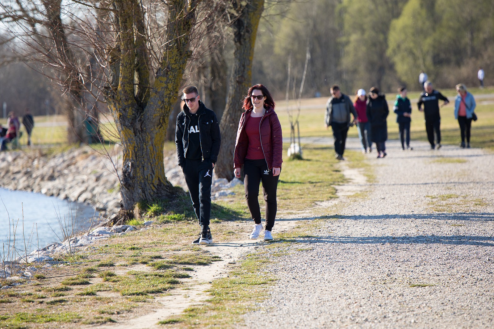 KLIKOM PO MARINI Suncem okupana Marina danas je bila prepuna ljudi!
