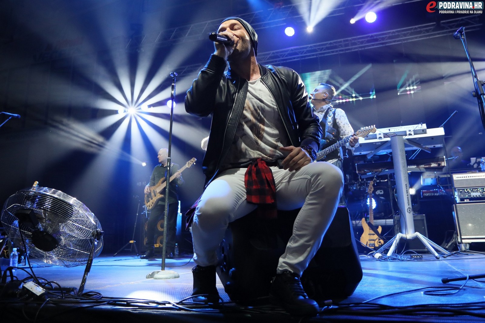 SPEKTAKL U KOPRIVNICI Neda Ukraden uz Vigor priredila nezaboravnu večer