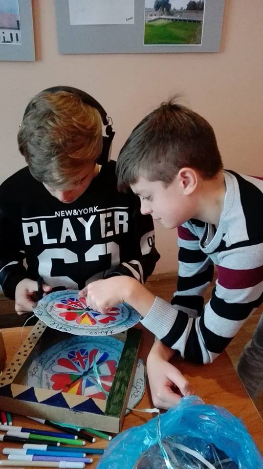 1508635310211386954015756150602