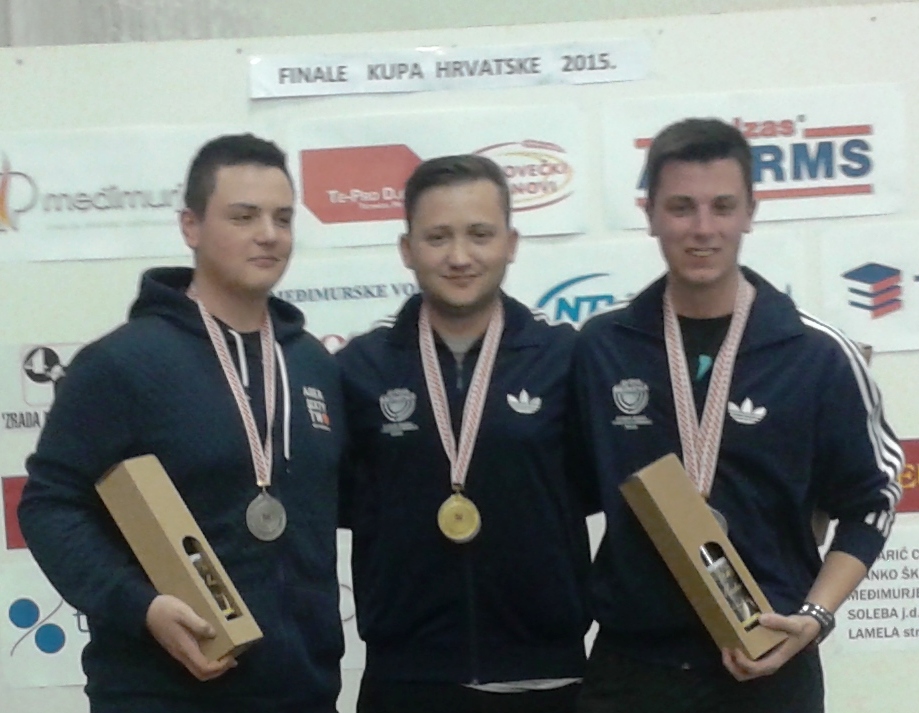 20150425192320211297