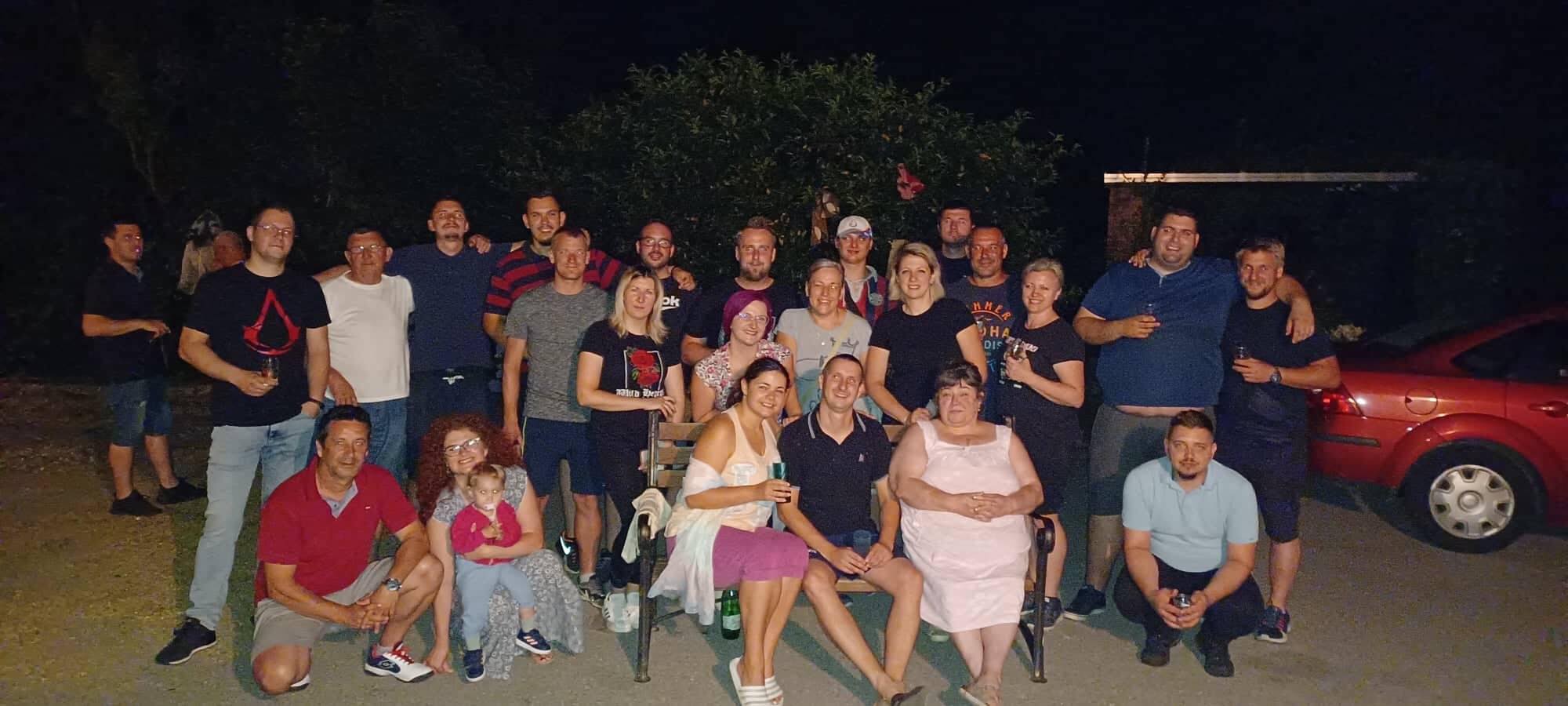 POTEPANJE ZA MLADENCE Žene se Katarina Toplek iz Pušćina i Filip Horvat iz Šenkovca